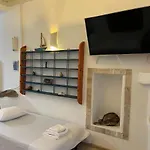 Mykonos Maison De George Apartment *